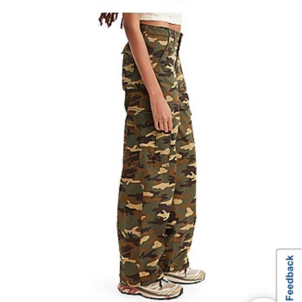 NWT Women's Levis 94 Baggy Cargo Pants 26x30 Camouflage Mid-Rise Wide Leg - Picture 3 of 14